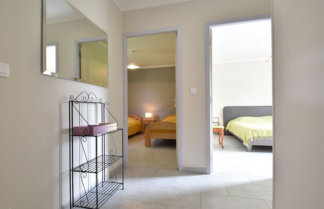 Holiday Home in Montclera With Sunny Garden, Playground Equipment and Private Pool - Foto 7