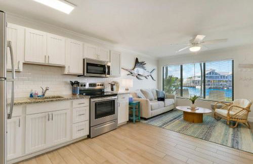 Sailfish Suites 4- Waterfront Pet friendly - Photo 6