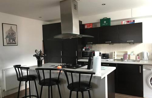 Scardroy Homes Inverness - Central 2 Bedroom with Parking WiFi Smart TVs Sleeps up to 6 - Foto 13