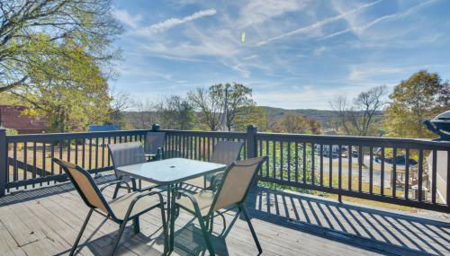 8 Mi to Dogwood Canyon Cozy Cabin with Deck - Foto 2