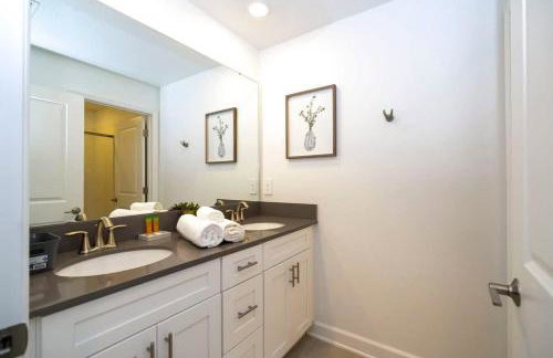 Marvelous 4Bd w Pool Close to Disney at Storey Lake 2629 - Foto 54