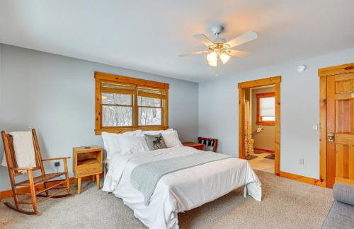 All-Season Lake House Between Okemo and Killington! - Foto 12