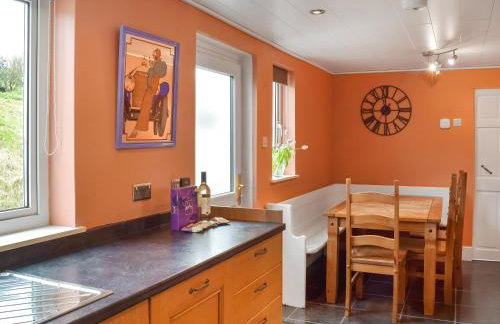 Winlocke Cottage - Photo 8