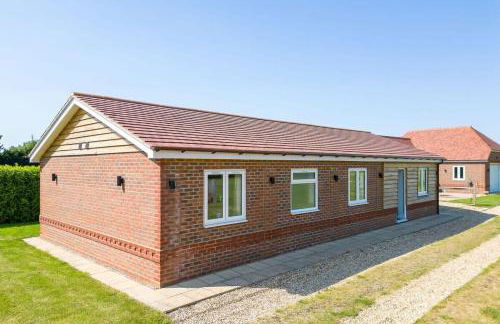 Countryside Bungalow for 4 Close to Beaches - Foto 4