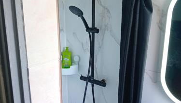 T2 cosy plénitude h24 wifi parking privé Netflix - Foto 2