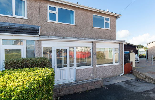 Ty Gwyn - Hot Tub, Parking, Dog Friendly - Photo 5