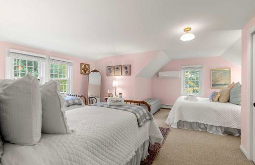 Game Room Central AC 4 mins to Craigville Beach - Photo 21