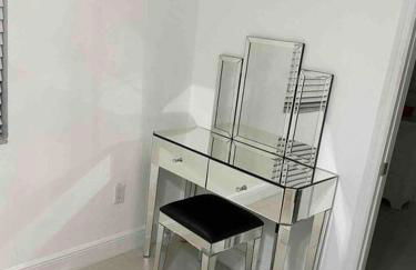 Modern Miami Oversized 3 Bedroom in Central Location - Foto 46