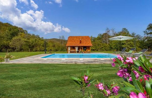 Gorgeous Home In Gospic - Photo 10