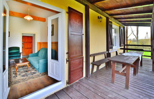 Holiday Home With Fireplace and Private Garden - Foto 8