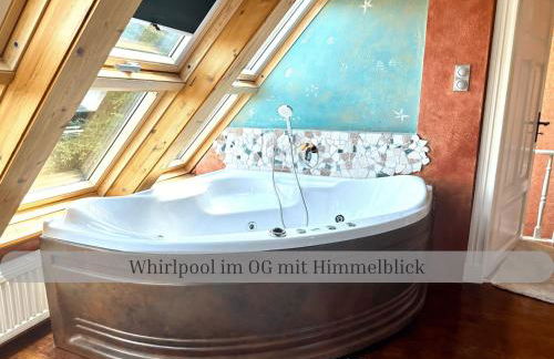 Lodge of Africa - einzigartige Themenzimmer, eingezäunten Garten, Sauna, Whirlpool & Kamin, Hunde willkommen, Gasgrill, voll ausgestattete Küche, großer Essbereich, Hamburg & Stade in der Nähe - Photo 8