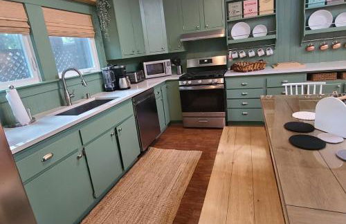 Dhyana Redwoods Fire Table Nearby River Access Ping Pong & Arcade Games - Foto 12