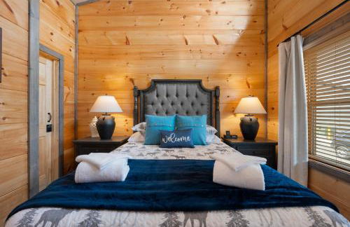 Family or couple retreat next to Downtown, Dollywood & Smoky Mountains! - Foto 23