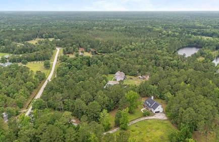 Grandma's Farm on 6 acres with Lighted Barn and River Access - Foto 56