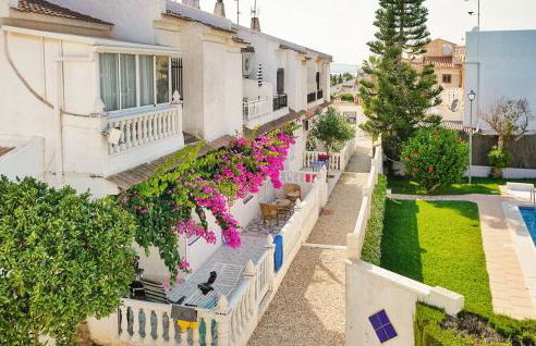 Stunning Apartment In Torrevieja - Foto 14