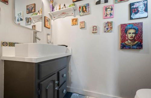 Middlebury Heights with Pool - Foto 16