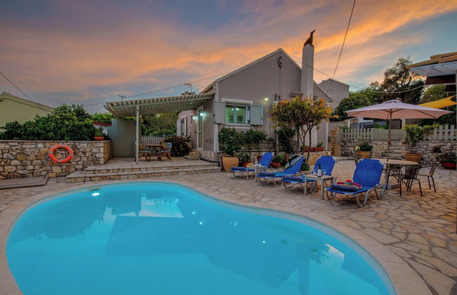 Loggos Seaview Cottage with Pool by Konnect - Photo 8