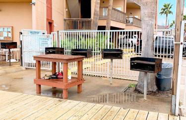 Amazing Bay View, Boat docks, and easy walk to the Beach - Photo 64