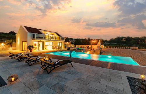 Villa Celeste - Photo 2