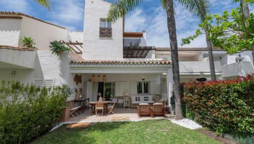 Marbella Villa Monteros - Photo 1