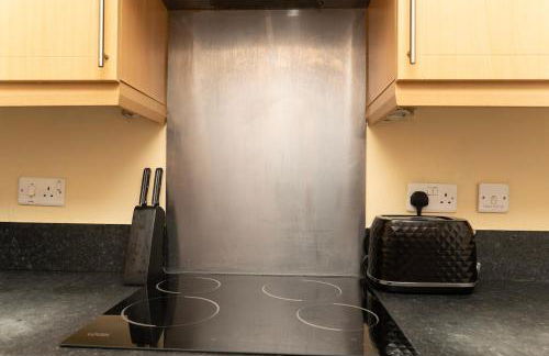 2 bed flat near Livingston North Station - Foto 5