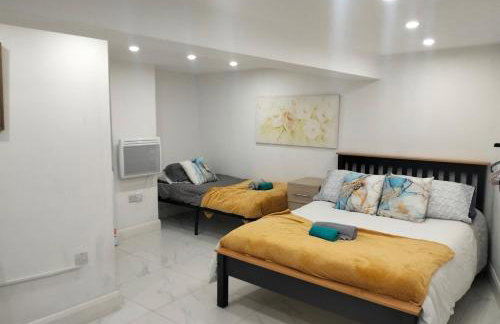 Modern 3-bed Serviced Appartement - Milnsbridge - Foto 11