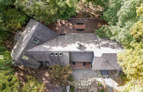 Exclusive Wooded Chalet w Magnificent River Views - Foto 62