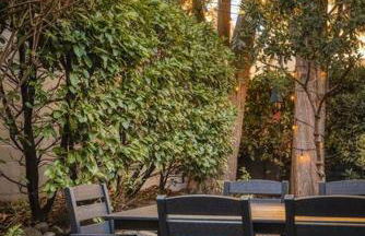 Landmark 23 - Photo 73