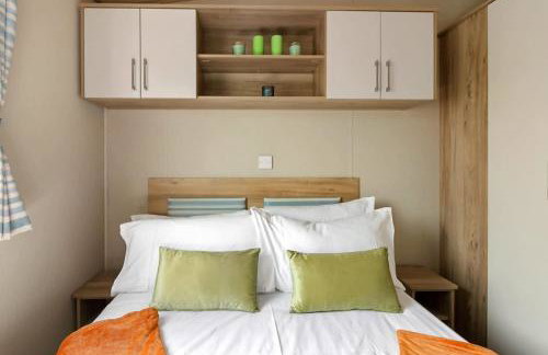 Hillside Splash Retreat -No Commercial Sign written Vehicles,Fishing Nearby & Communal Swimming Pool ,Pool open April to September - Foto 23