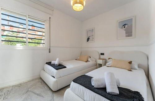 Exclusive Villa with Sea View Near Center - Foto 21