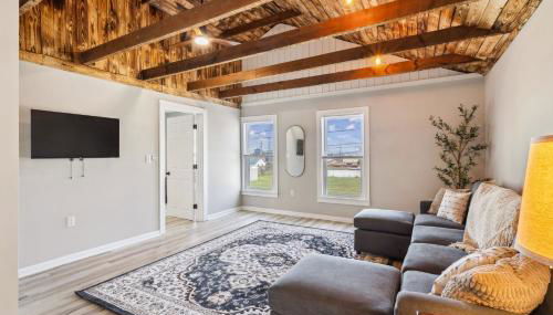 Spacious Home with Game Room - 9 mins from Cedar Point - Foto 5