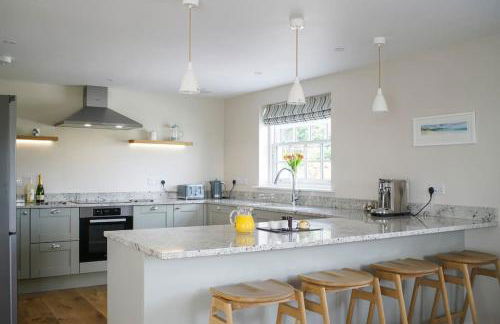 Luxury retreat with hot tub & wood burner - Mylor - Foto 5
