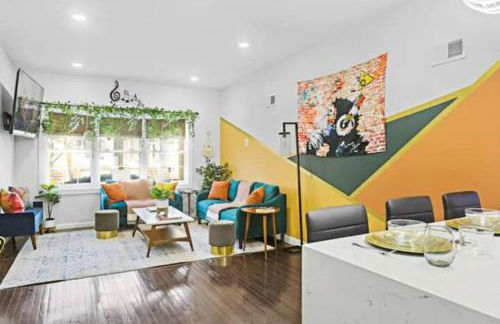 W3S - Large 7br 3bath - Sleeps 20 - 3 Living rooms - Yard and Deck - Foto 1