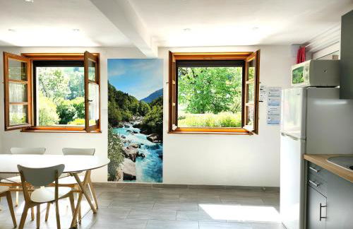 Gîte 829 Montagnes du Jura avec Spa et Sauna classé 3 étoiles - Foto 8