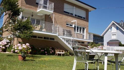 Amplia y cómoda casa en la playa de Berria - Foto 2