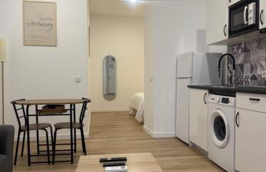 APARTAMENTOS ZONA 5 Justo al lado de la ESTACIÓN DE TREN Y BUS MARÍA ZAMBRANO - Photo 12