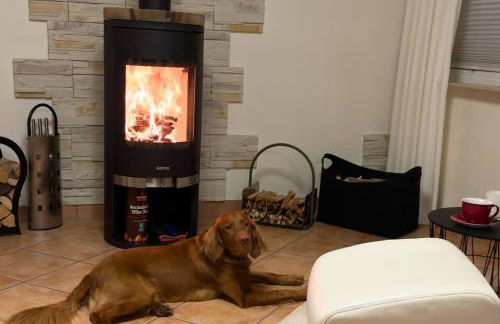 Harz-Fewo Weitsicht, modern & ruhig mit 2 Balkonen, Jura Kaffeevollautomat, Kaminofen, Gäste mit Hund willkommen - Foto 5