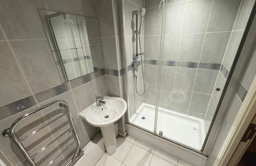 Luxury City Stay, close to Station & Centre Shops - Foto 10