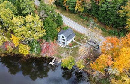 Lake Front-Maine Themed-Soaking Tub-Fire Pit-Kayak - Foto 1