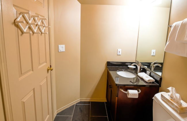 Thunder Ridge by Fernie Lodging CO - Photo 27