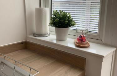 Iris Home in Southsea FREE street parking and pets welcome - Photo 12