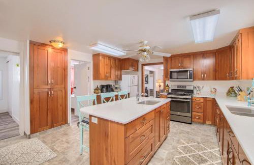 Group Getaway w/ Mtn Views: Home in Circleville! - Foto 10