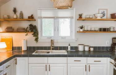 Creek Side Cabin with Wood Fired Hot Tub and Fire Pit - Foto 6