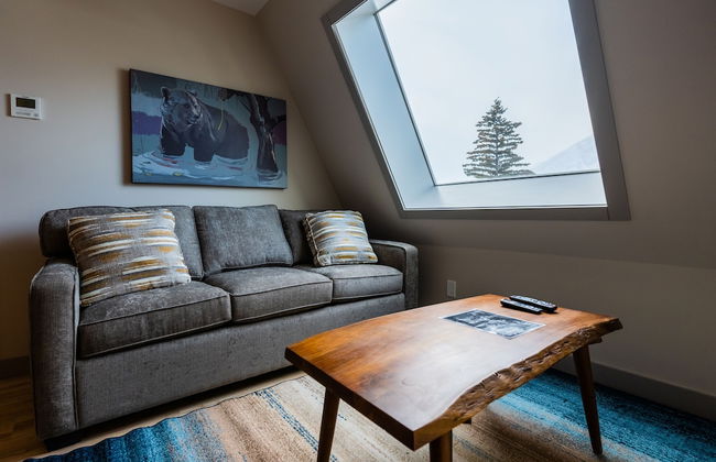 Basecamp Suites Banff - Photo 31