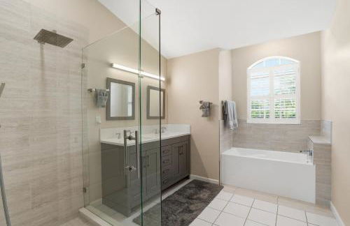 SUPERB VILLA WITH PRIVATE POOL IN NAPLES - Photo 21