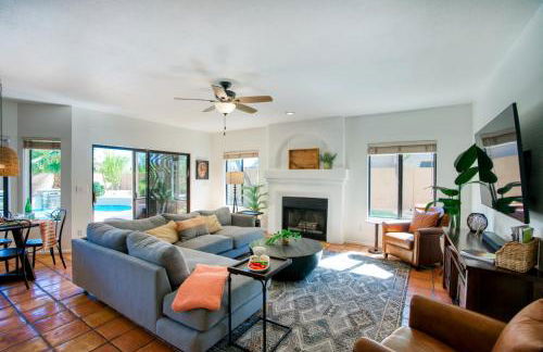 Upscale Phoenix Abode Walk to South Mountain Park - Foto 8