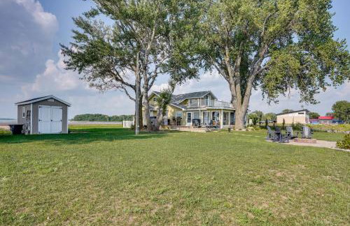 Waterfront Lake Poinsett Retreat with Fire Pit! - Foto 26
