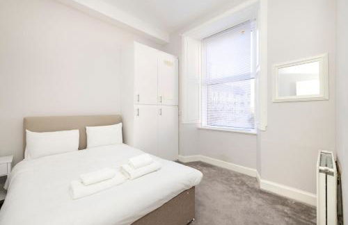 Refined 2-Bed Flat with Classic Edinburgh Charm - Foto 21