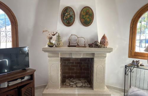 Mediterranean Escape with Garden - Foto 18