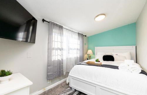 Lakeside Serenity Your Perfect Getaway Gallatin - Photo 36